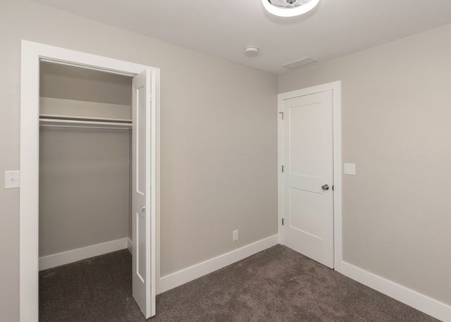 1212 14th Avenue, Moline, IL 61265