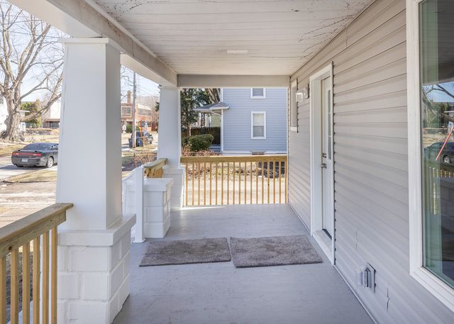 1212 14th Avenue, Moline, IL 61265