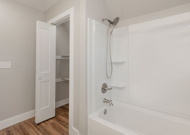 1212 14th Avenue, Moline, IL 61265