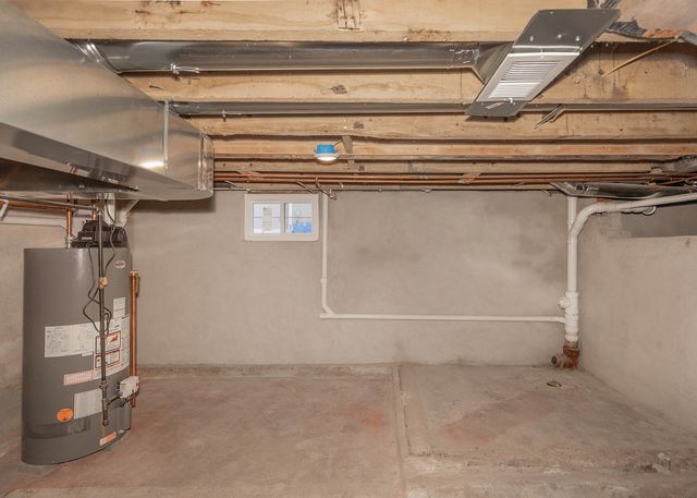 1212 14th Avenue, Moline, IL 61265