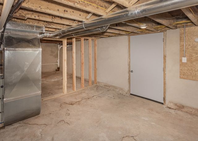 1212 14th Avenue, Moline, IL 61265