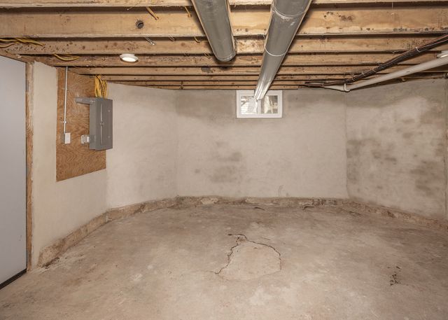 1212 14th Avenue, Moline, IL 61265