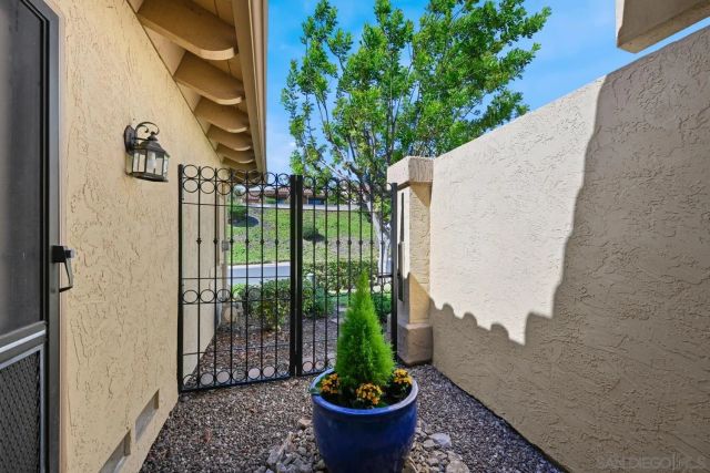 17758 Caminito Balata, San Diego, CA 92128