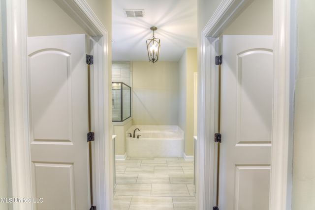 770 Bouldercrest Drive, Southaven, MS 38672