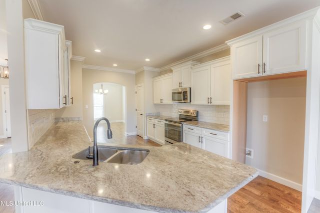 770 Bouldercrest Drive, Southaven, MS 38672