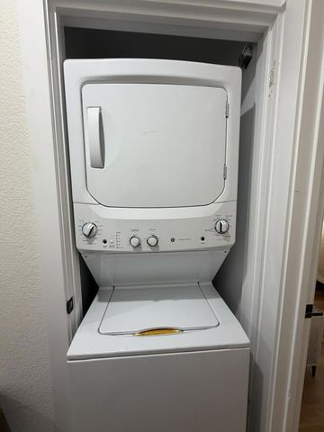 4159 El Camino Way B, Palo Alto, CA 94306