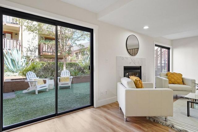 4159 El Camino Way B, Palo Alto, CA 94306