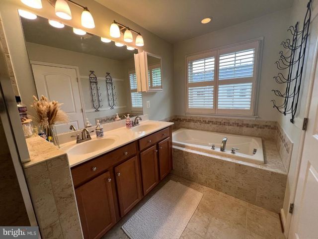 1604 SEBRING CT, Occoquan, VA 22125