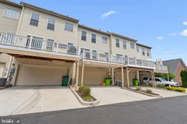 1604 SEBRING CT, Occoquan, VA 22125