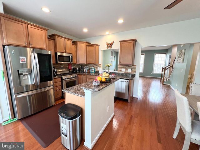 1604 SEBRING CT, Occoquan, VA 22125