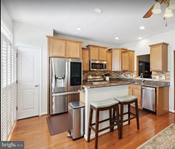 1604 SEBRING CT, Occoquan, VA 22125