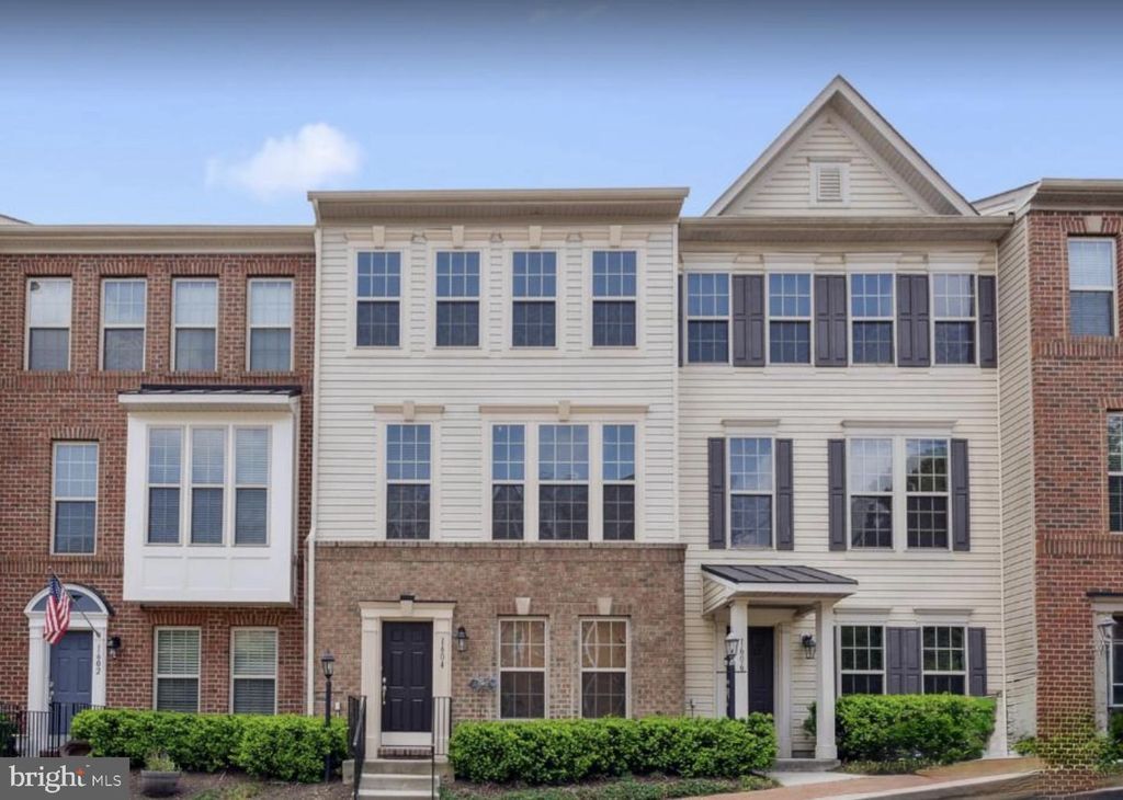 1604 SEBRING CT, Occoquan, VA 22125