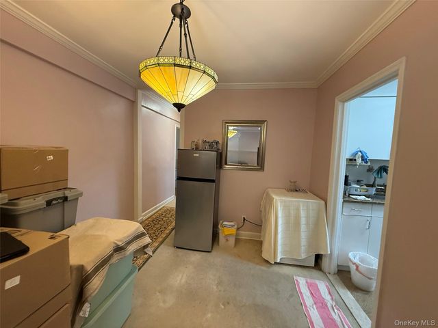 215-19 48th Avenue 2C, Oakland Gardens, NY 11364