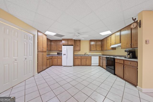 183 E Lakeview Drive NE, Milledgeville, GA 31061