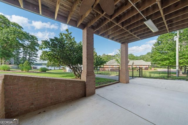 183 E Lakeview Drive NE, Milledgeville, GA 31061