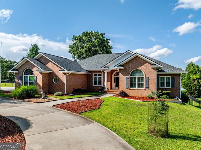 183 E Lakeview Drive NE, Milledgeville, GA 31061