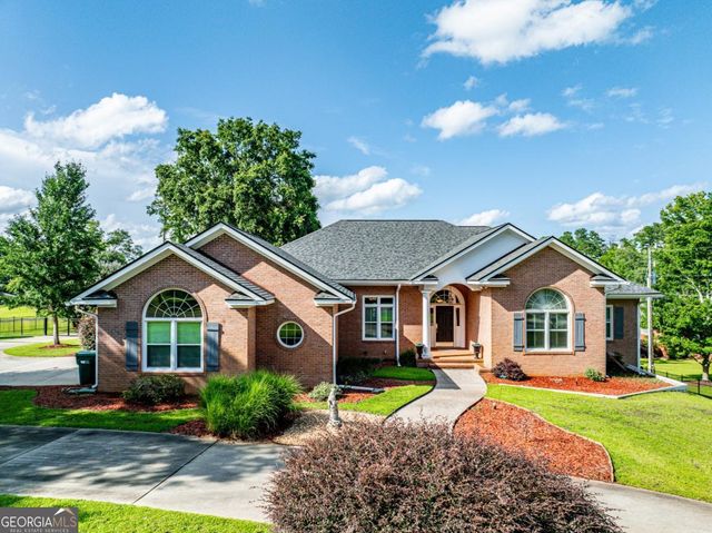 183 E Lakeview Drive NE, Milledgeville, GA 31061