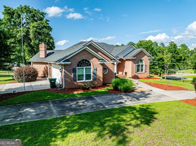 183 E Lakeview Drive NE, Milledgeville, GA 31061