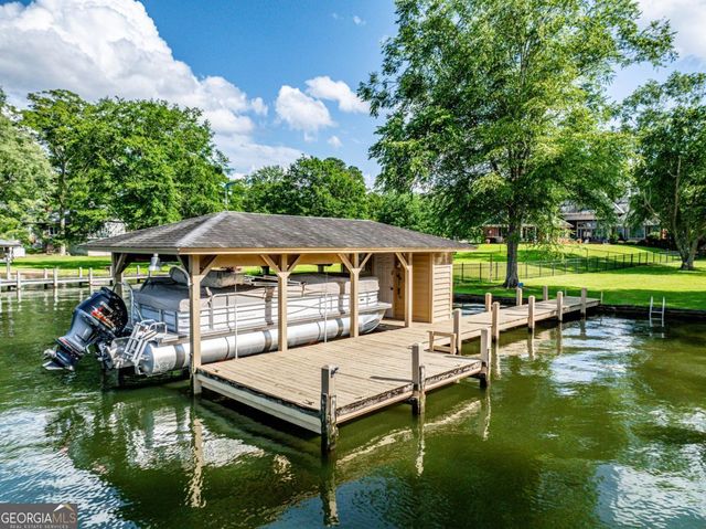 183 E Lakeview Drive NE, Milledgeville, GA 31061