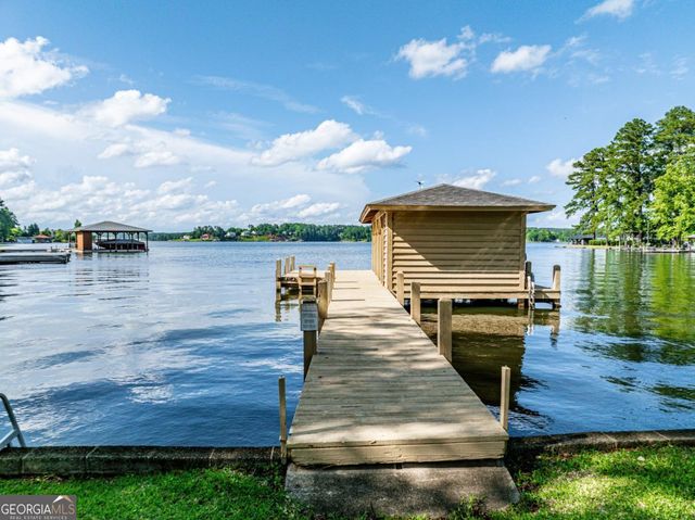 183 E Lakeview Drive NE, Milledgeville, GA 31061