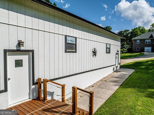 183 E Lakeview Drive NE, Milledgeville, GA 31061