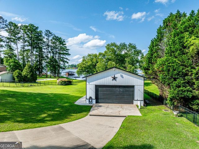 183 E Lakeview Drive NE, Milledgeville, GA 31061