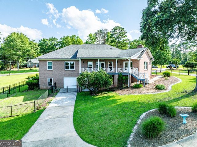183 E Lakeview Drive NE, Milledgeville, GA 31061
