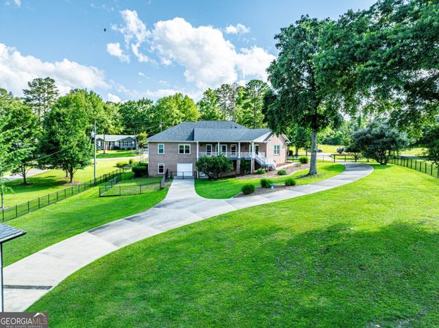 183 E Lakeview Drive NE, Milledgeville, GA 31061