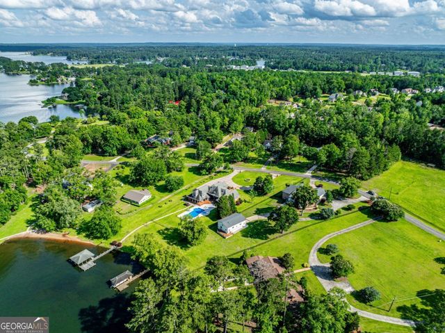 183 E Lakeview Drive NE, Milledgeville, GA 31061