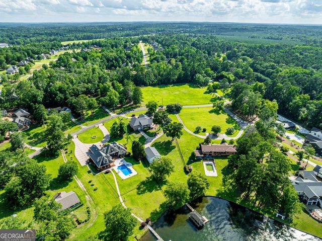 183 E Lakeview Drive NE, Milledgeville, GA 31061