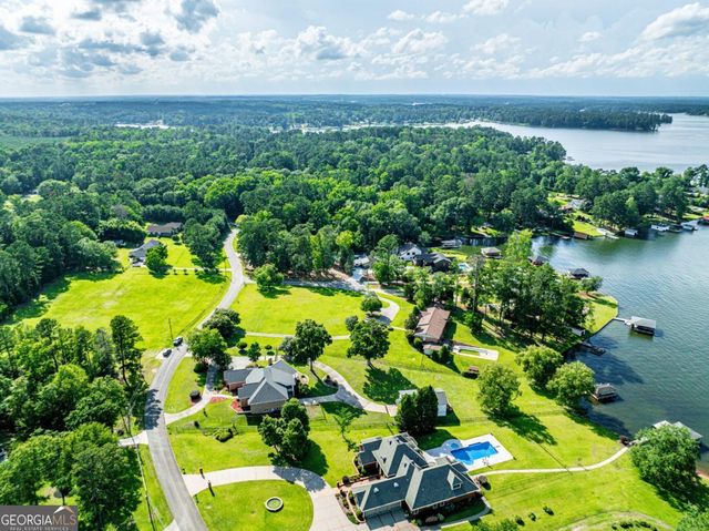 183 E Lakeview Drive NE, Milledgeville, GA 31061