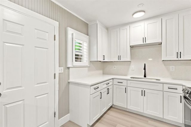 2704 E JEFFERSON STREET, Orlando, FL 32803