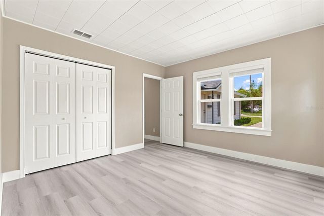 2704 E JEFFERSON STREET, Orlando, FL 32803