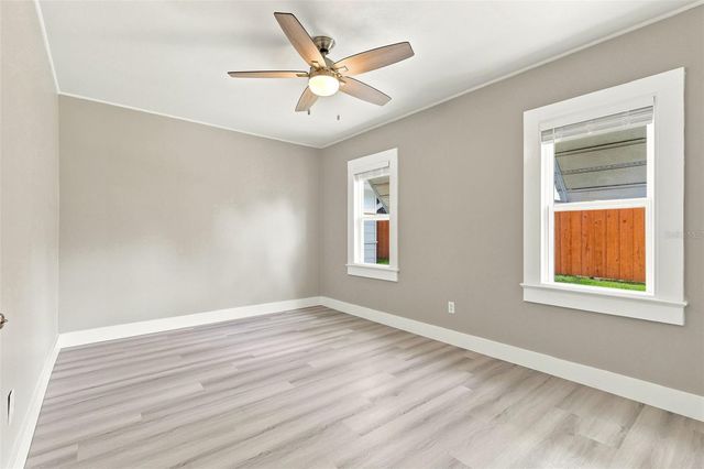 2704 E JEFFERSON STREET, Orlando, FL 32803