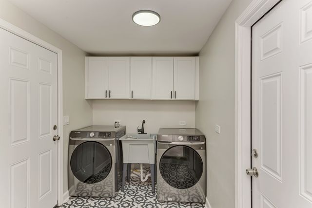 311 Montclare Lane, Wood Dale, IL 60191