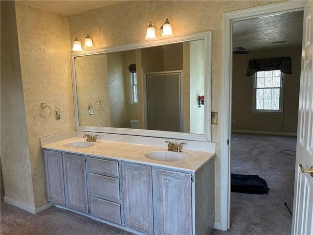 1237 Raleigh Way, Lawrenceville, GA 30043