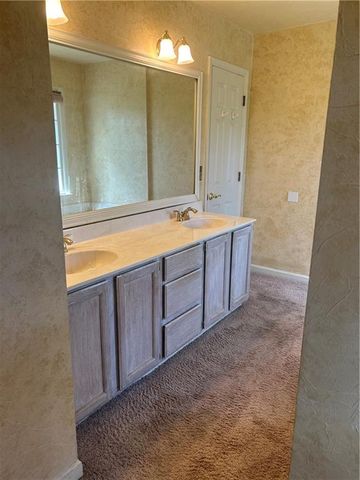 1237 Raleigh Way, Lawrenceville, GA 30043