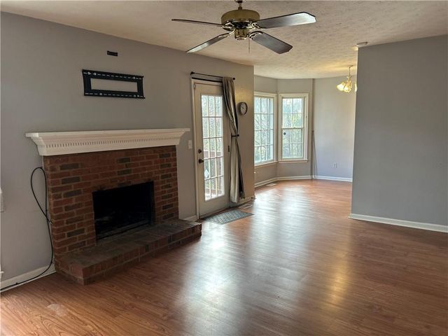 1237 Raleigh Way, Lawrenceville, GA 30043