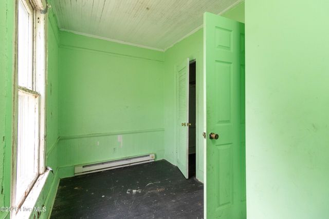 313 N Oakum Street, Edenton, NC 27932