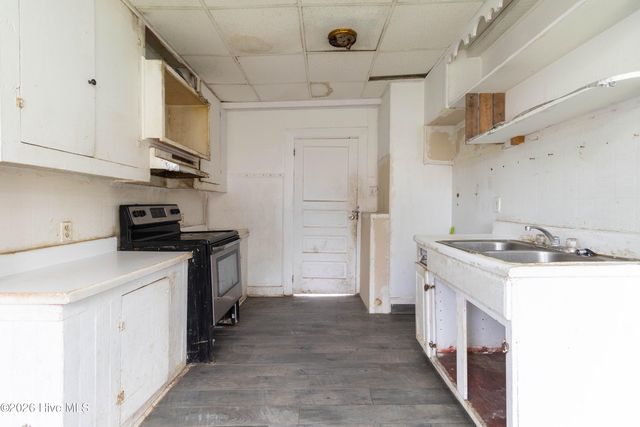 313 N Oakum Street, Edenton, NC 27932