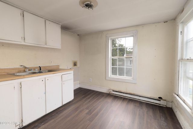 313 N Oakum Street, Edenton, NC 27932