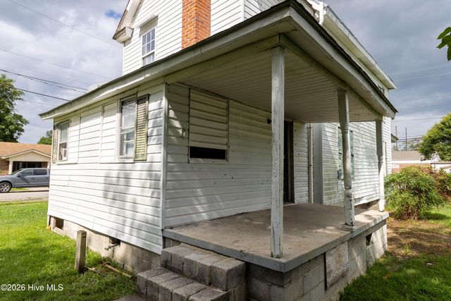313 N Oakum Street, Edenton, NC 27932