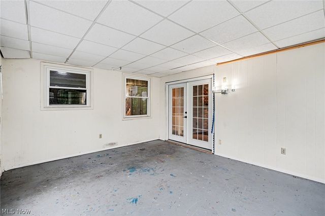 1011 Chatham Place, Rocky River, OH 44116