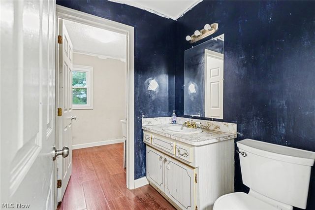 1011 Chatham Place, Rocky River, OH 44116