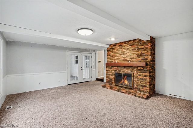 1011 Chatham Place, Rocky River, OH 44116