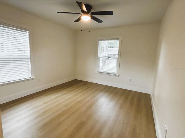 220 W NORTH STREET, Tampa, FL 33604