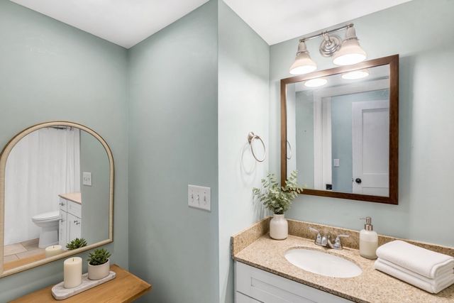 123-125 Water St 123, Newburyport, MA 01950