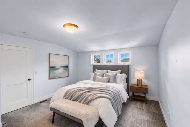 123-125 Water St 123, Newburyport, MA 01950