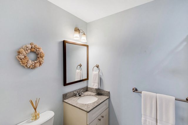123-125 Water St 123, Newburyport, MA 01950