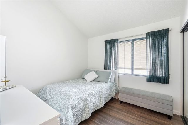 7255 Balboa 20, Lake Balboa, CA 91406